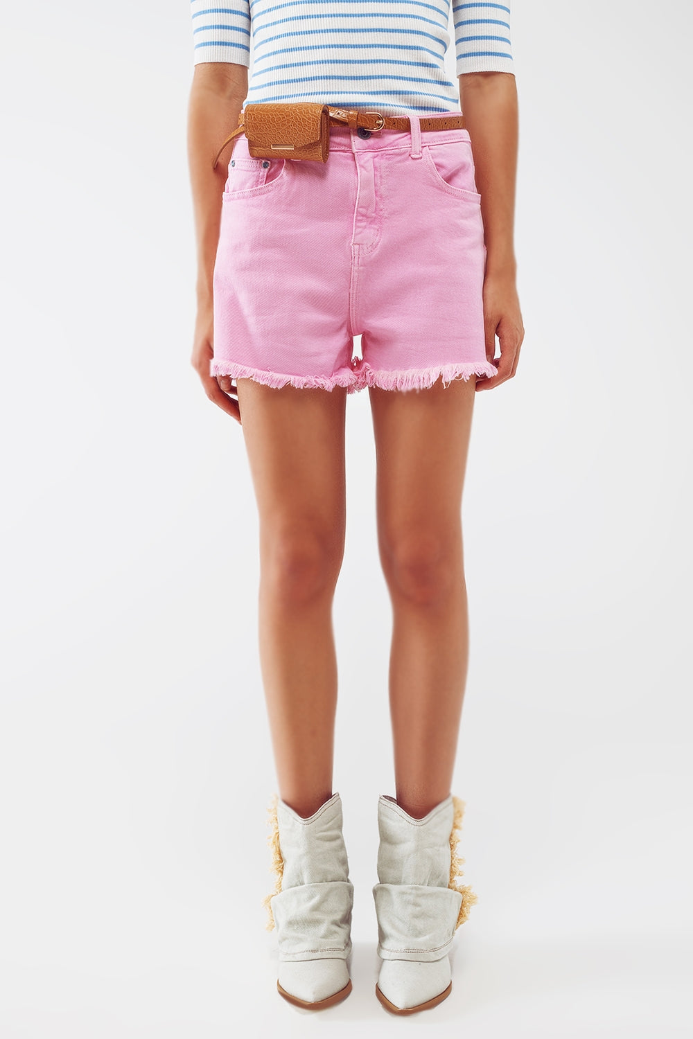 Q2 Shorts em rosa