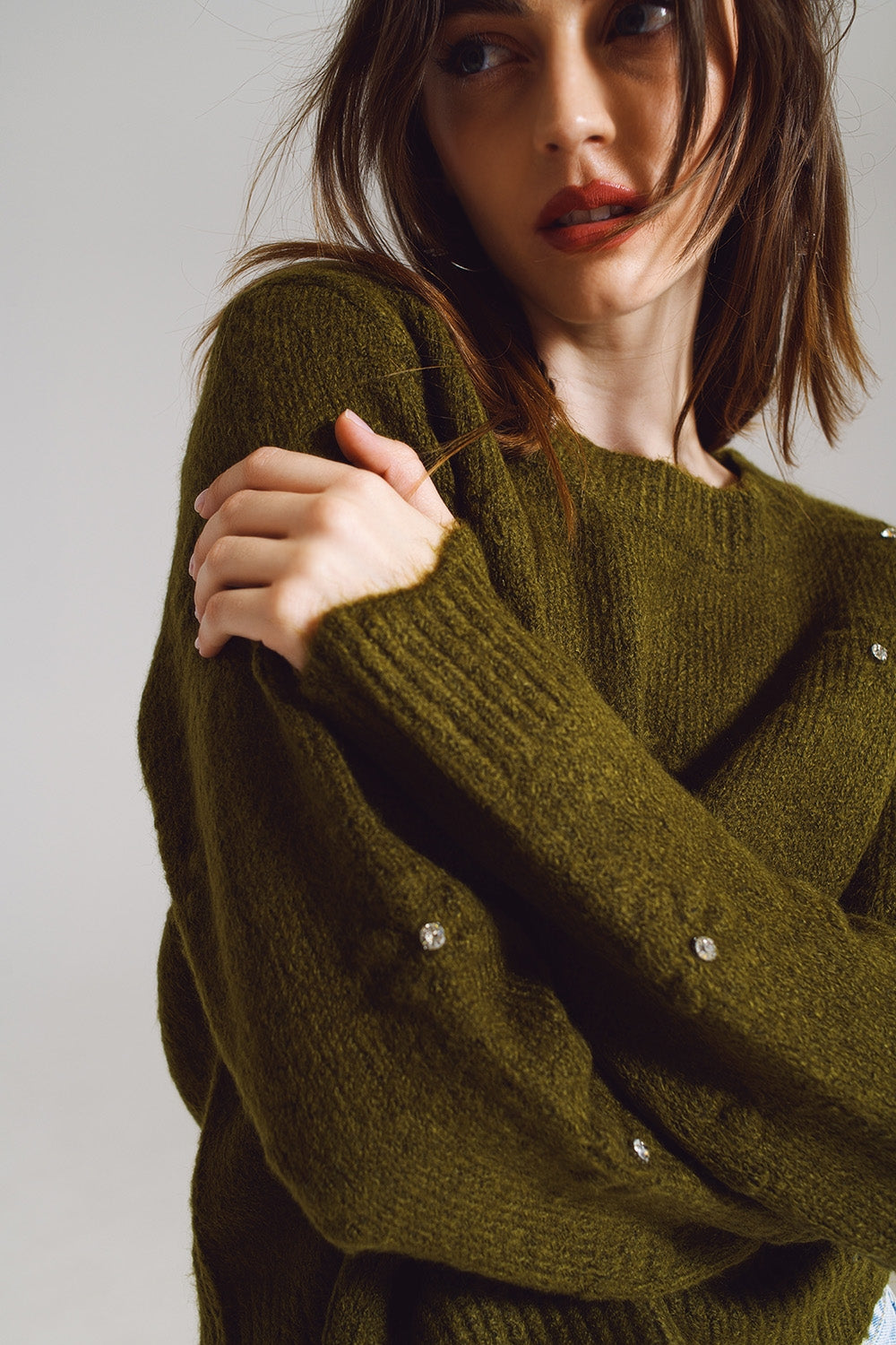 Camisola com Flores Tricotadas e Bordadas em Verde Escuro