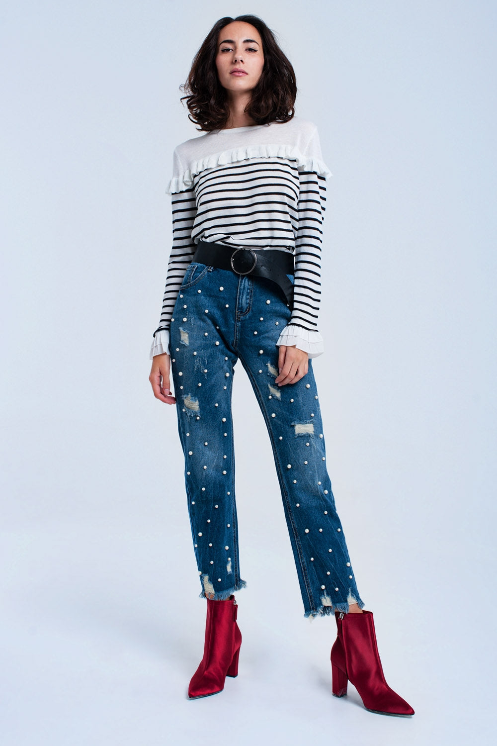 Suéter listrado preto com babados