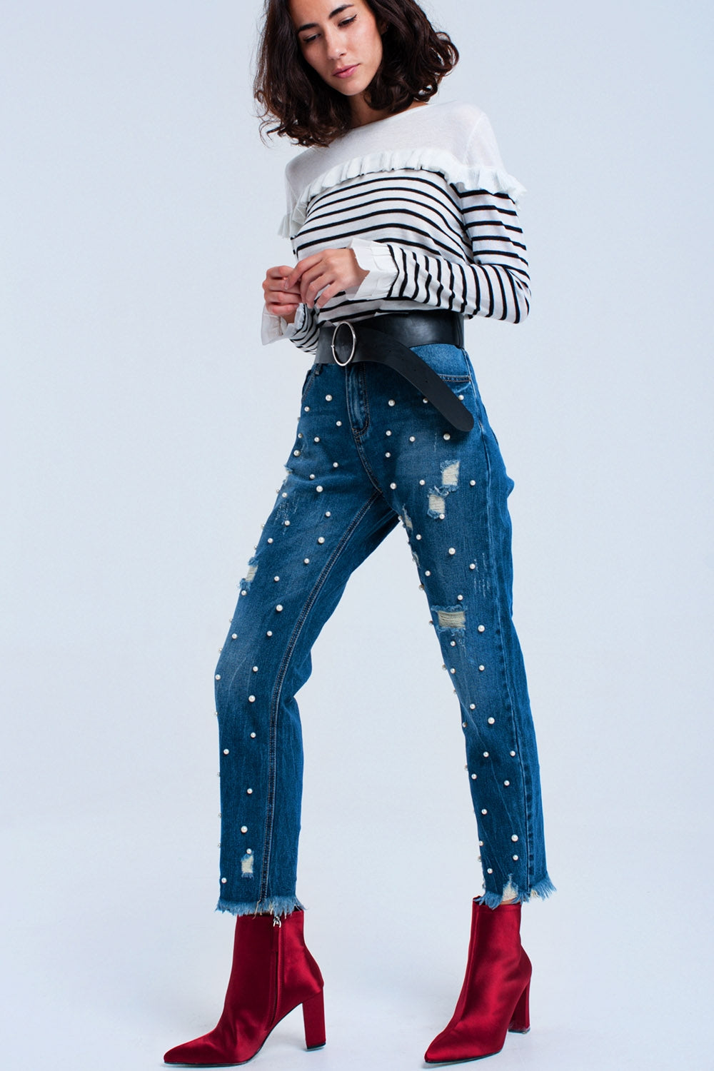 Suéter listrado preto com babados