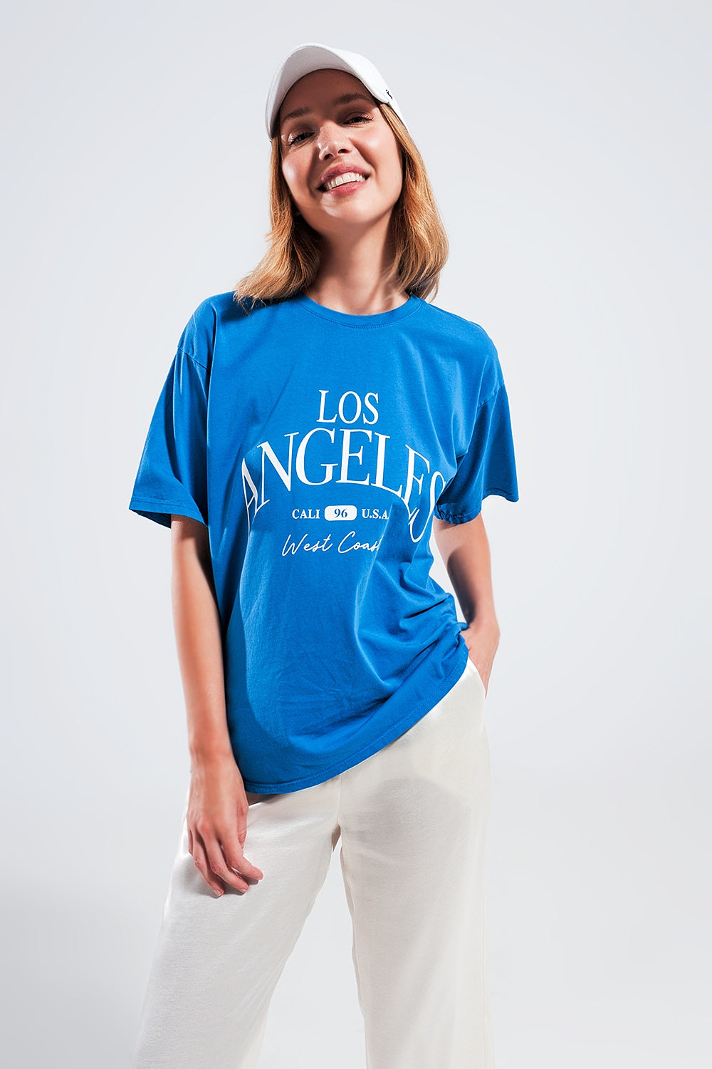 Q2 T shirt azul com texto impresso Los Angeles