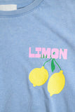 T-shirt azul descontraída com estampado de limão