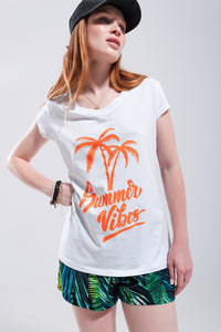 T shirt branca com estampa Summer Vibes