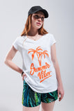 T shirt branca com estampa Summer Vibes