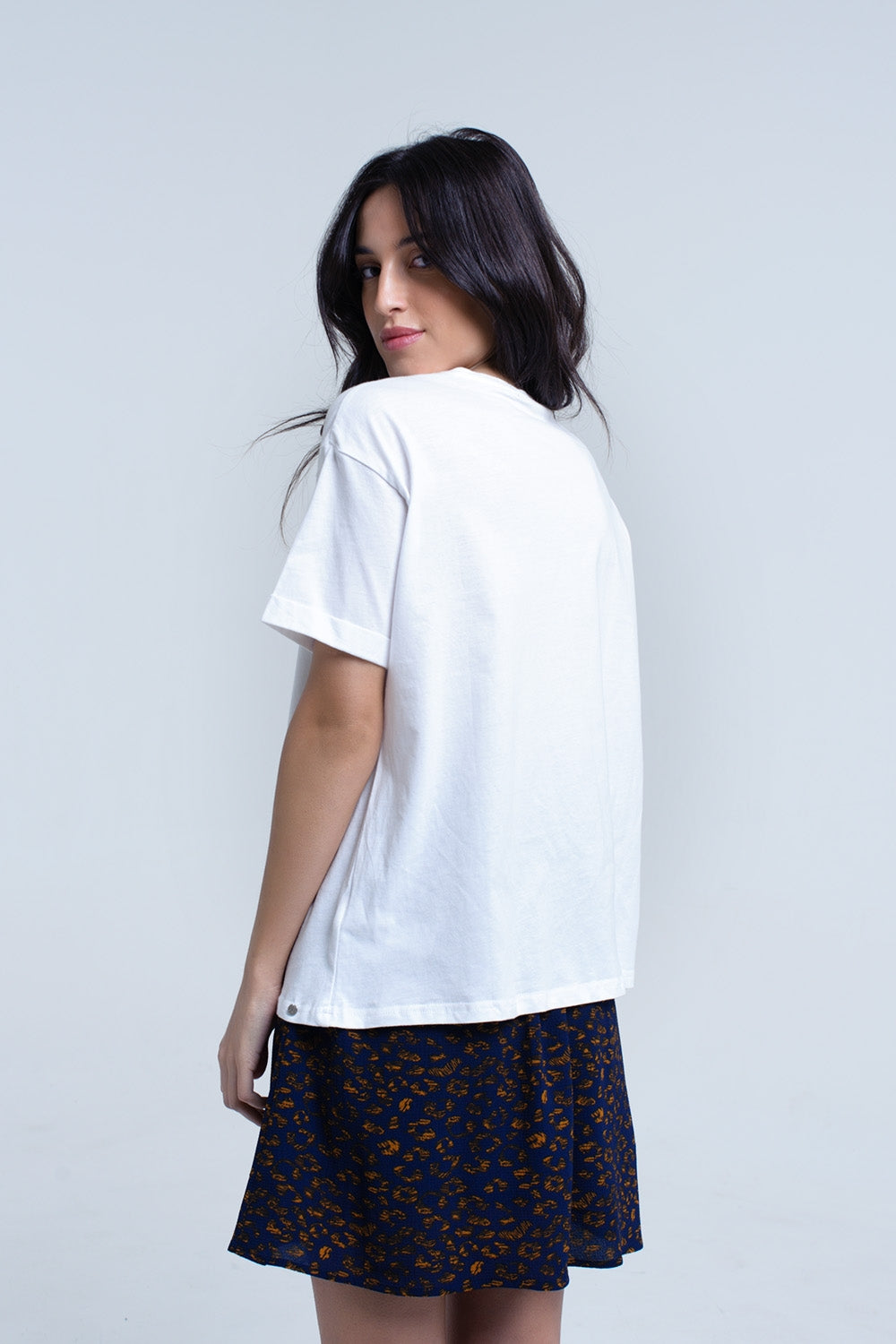 T-shirt branca com strass de cristal