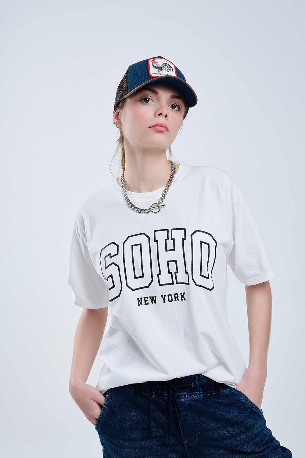 Q2 T-shirt branca de tamanho grande com Soho New York na frente