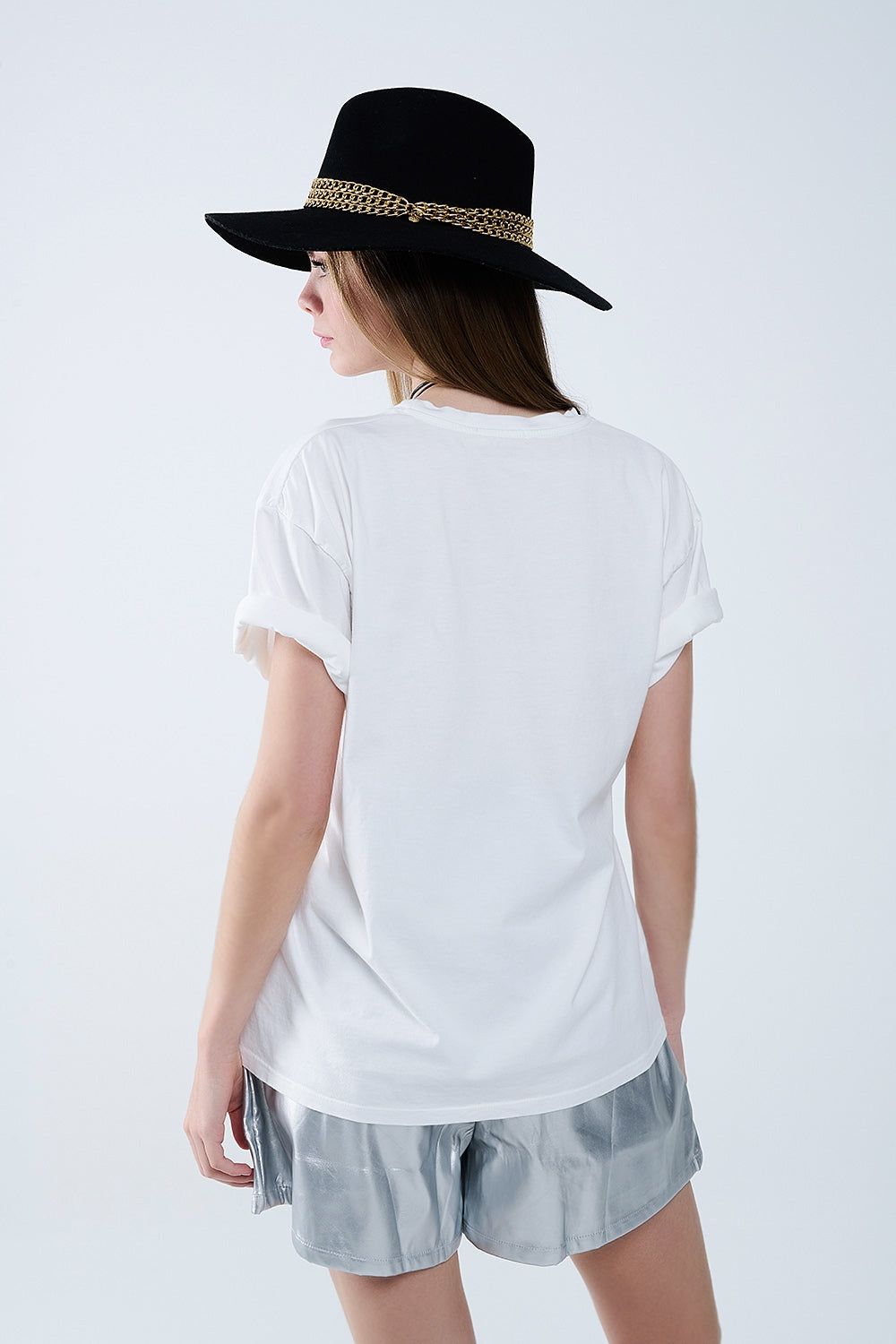 T-shirt branca descontraída com Ciao em estampado leopardo