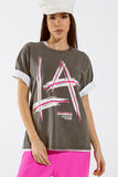 Q2 T-shirt cinzenta de tamanho grande Estampas LA Los Angeles em rosa e branco