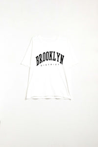 T-shirt com estampa de Brooklyn em branco