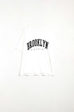 T-shirt com estampa de Brooklyn em branco