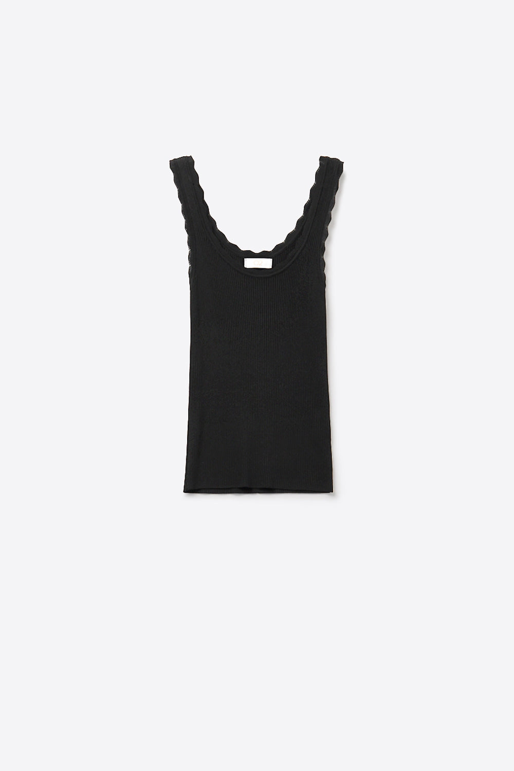 Q2 T-shirt com nervuras preta e decote recortado
