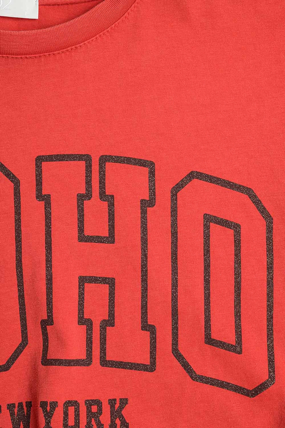 T-shirt vermelha de tamanho grande com Soho New York na frente