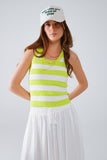 Q2 Tank Top branco com riscas largas em verde lima