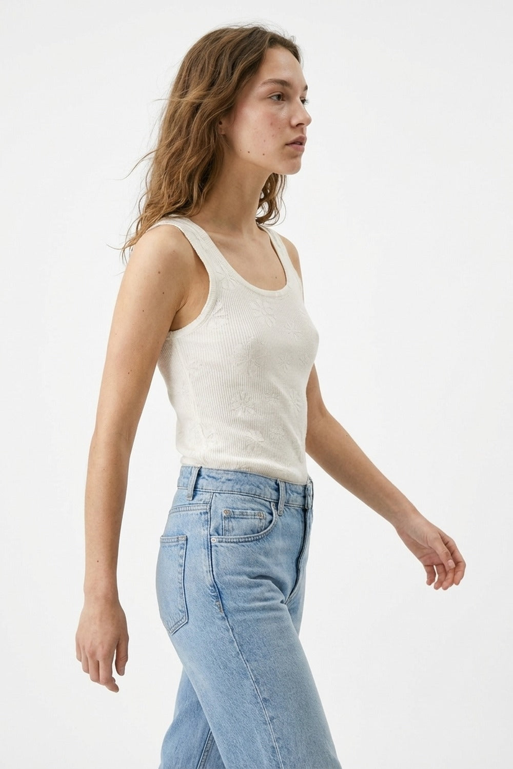 Tank Top branco de malha canelada com pormenores florais