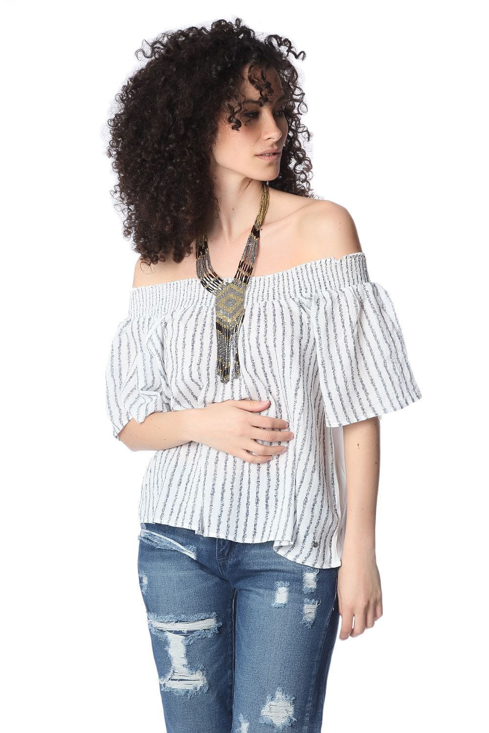 Q2 Top azul marinho estilo bohemian com ombro nu