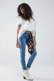 Top branco com decote quadrado e mangas curtas