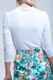 Top branco gola alta e mangas compridas