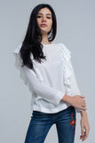 Top com detalhe de ruffle em creme
