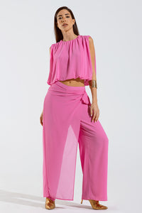 Top cor-de-rosa com design de pregas