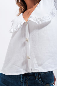 Top curto largo com colarinho de babete branco