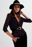 Top de chiffon de bolinhas em preto