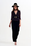 Top de chiffon de bolinhas em preto
