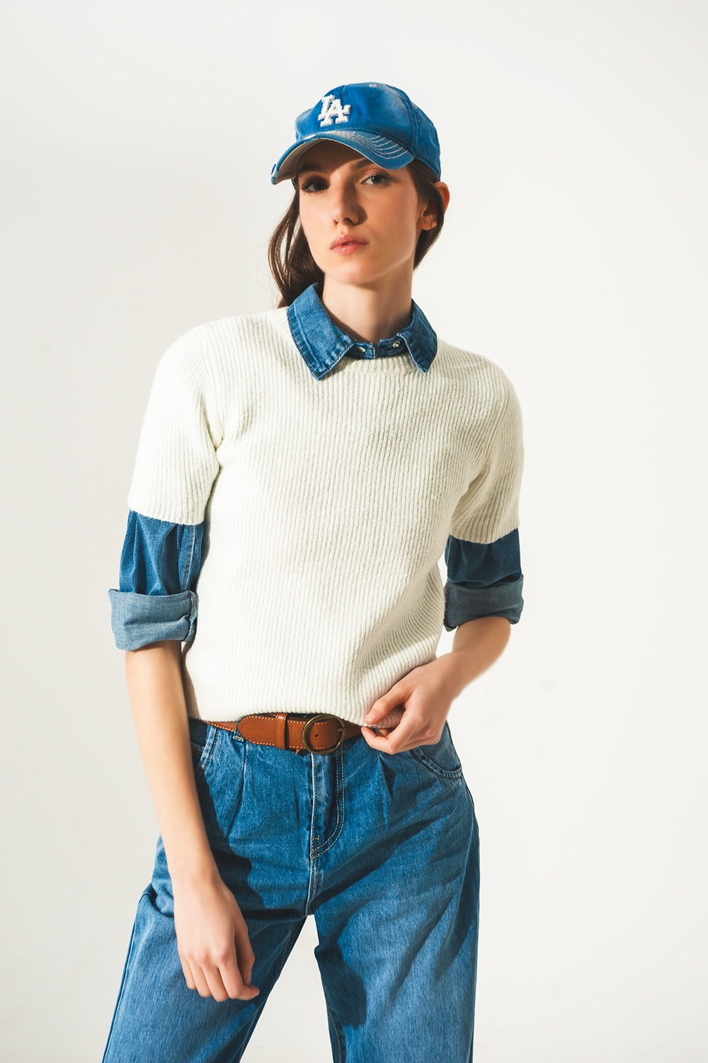 Q2 Top de manga curta com nervuras em creme