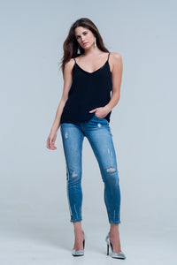 Top de tirantes preto com brilhante