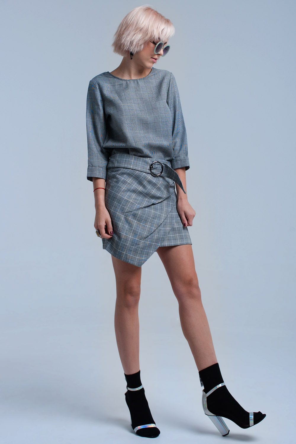 Top padrão de tartan cinza com fitas