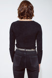 Top preto em chenille com decote em forma de coração