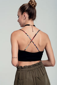 Top vermelho curto cruzado com impressão tribal