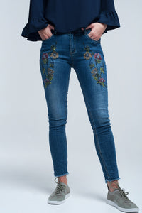 Q2 Vaqueiro com flores bordadas