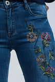Vaqueiro com flores bordadas