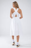 Vestido branco com pormenor de botões