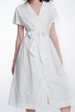 Vestido branco de popeline com cinto e manga curta