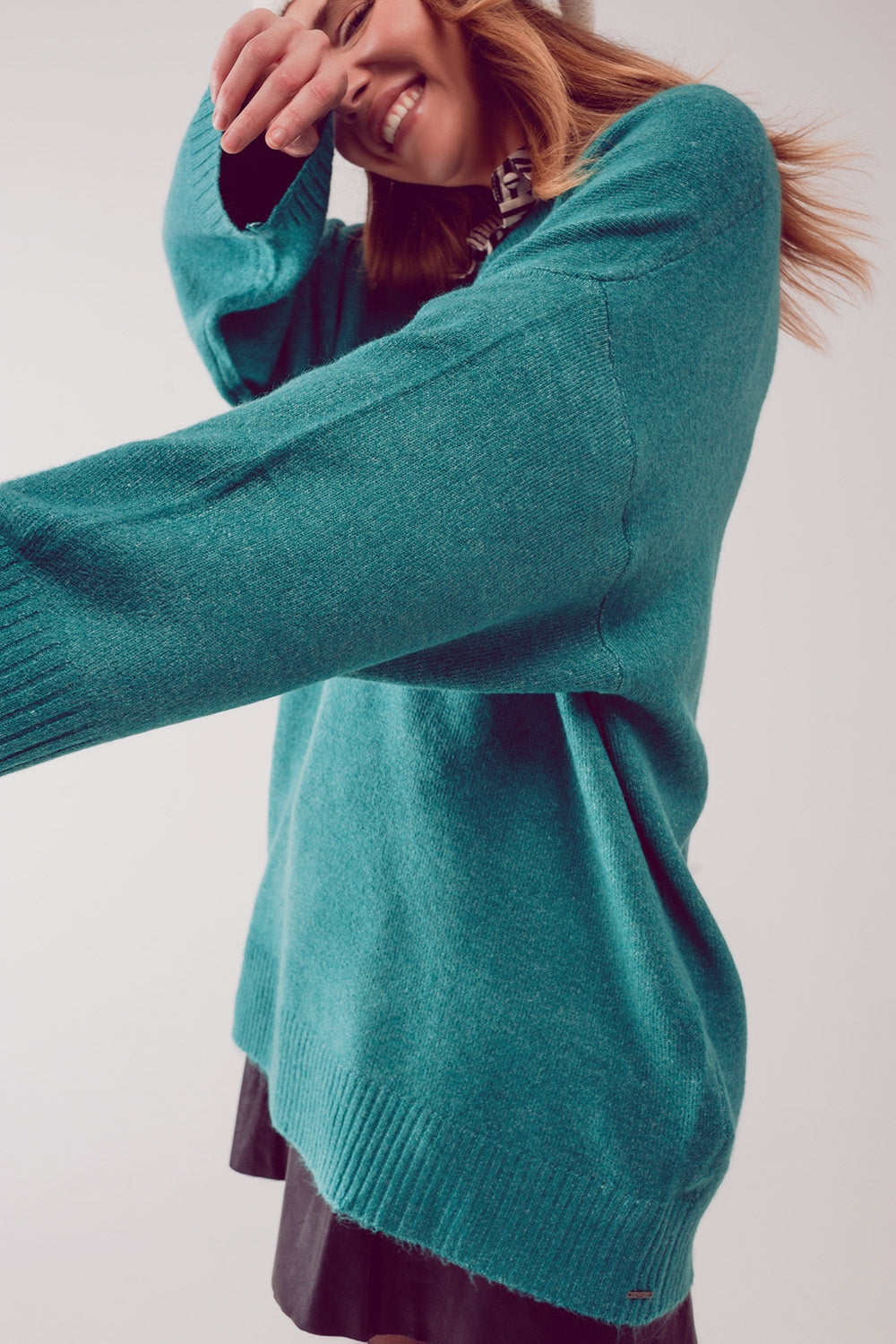 Q2 Vestido camisola oversize com decote e