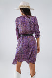 Vestido com estampa animal roxo com saia de babados