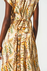 Vestido com mangas curtas e estampa retrô