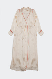 Q2 Vestido comprido em cetim creme