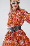 Vestido curto com estampado animal em laranja e branco