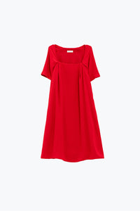Vestido curto descontraído com decote quadrado e mangas curtas em vermelho
