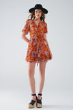Vestido curto laranja multicolorido com top cruzado com estampado animal