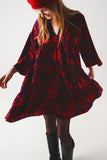 Q2 Vestido curto vermelho de babydoll com rufos escalonados e estampado animal