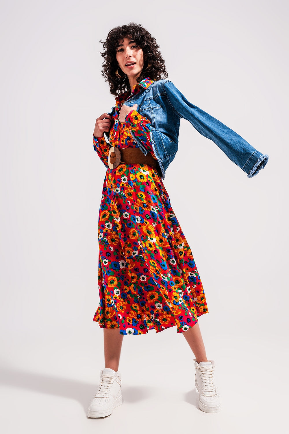 Q2 Vestido de camisa abotoado com estampado floral