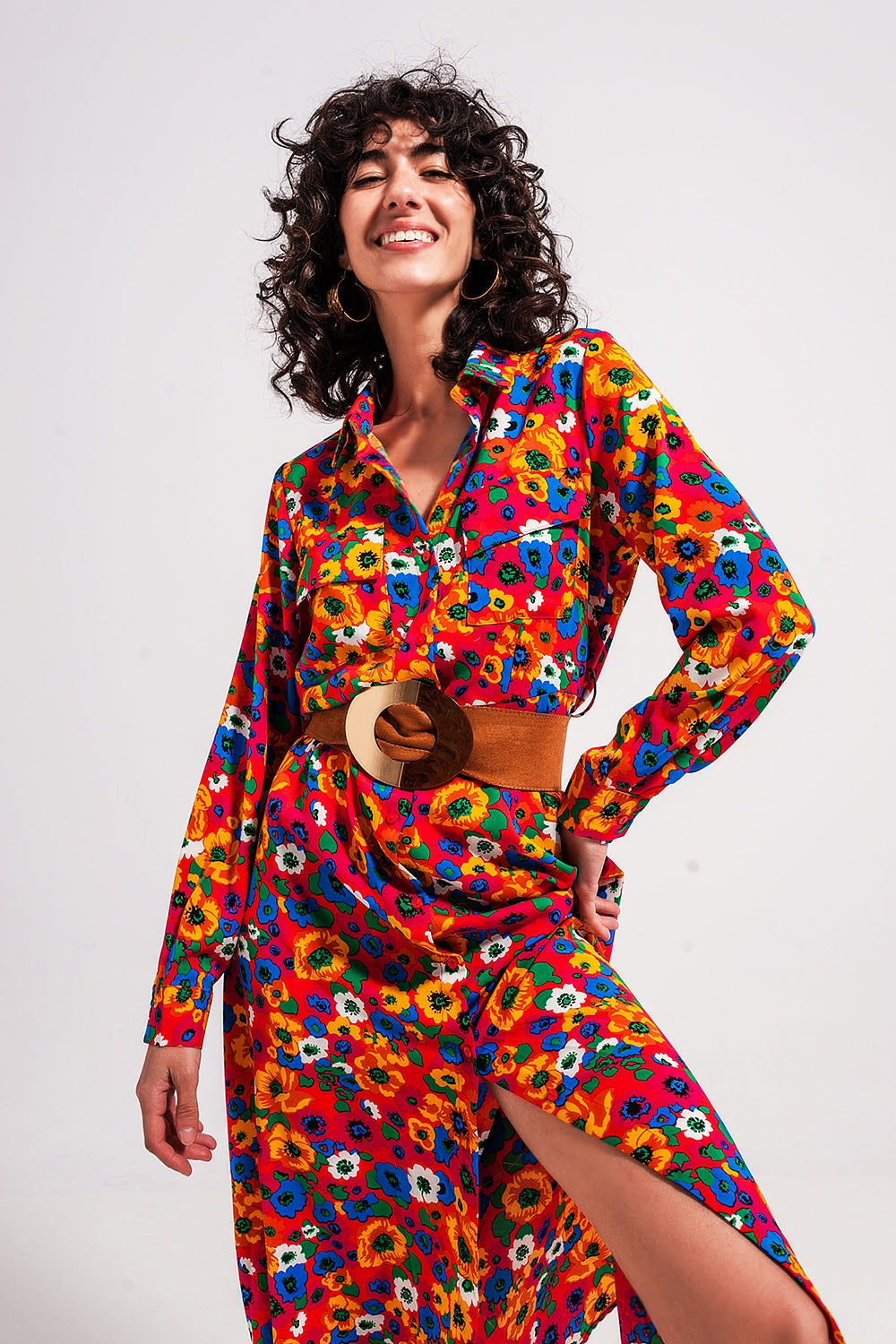 Vestido de camisa abotoado com estampado floral