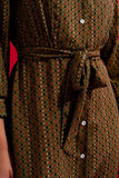 Vestido de camisa quadriculada de comprimento médio