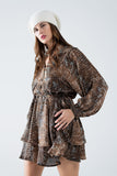 vestido de chiffon marrom com estampa de leopardo
