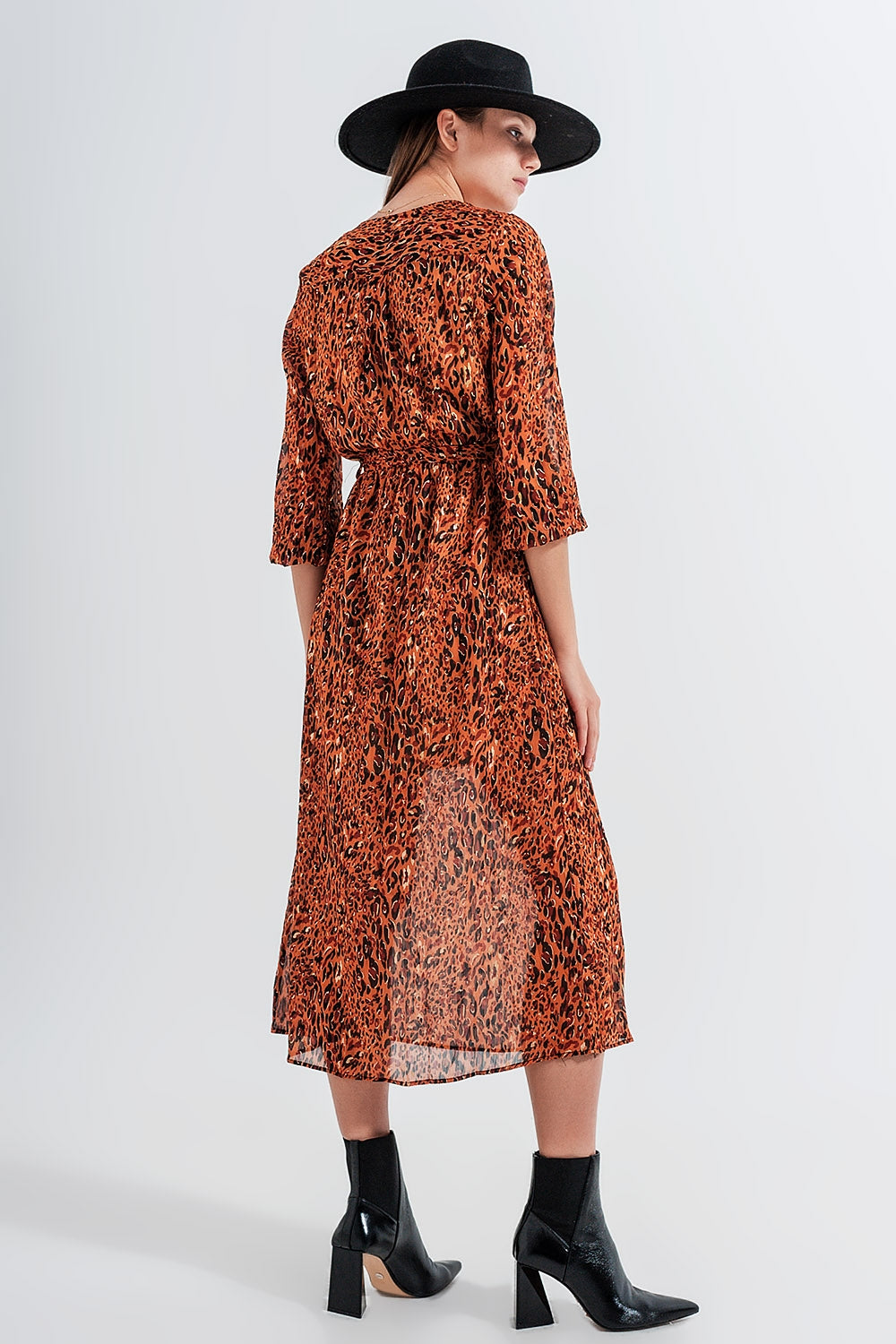 Vestido de envolvimento com estampagem animal