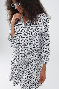 Vestido de gola polo de manga comprida com estampado abstrato