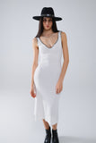 Q2 Vestido de malha de verão que abraça o corpo em branco com rebordo preto